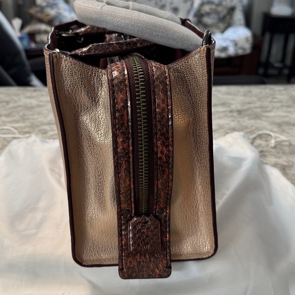 New Coach Rouge 25 exactly as pictured Metallic Beautiful - Picture 10 of 17